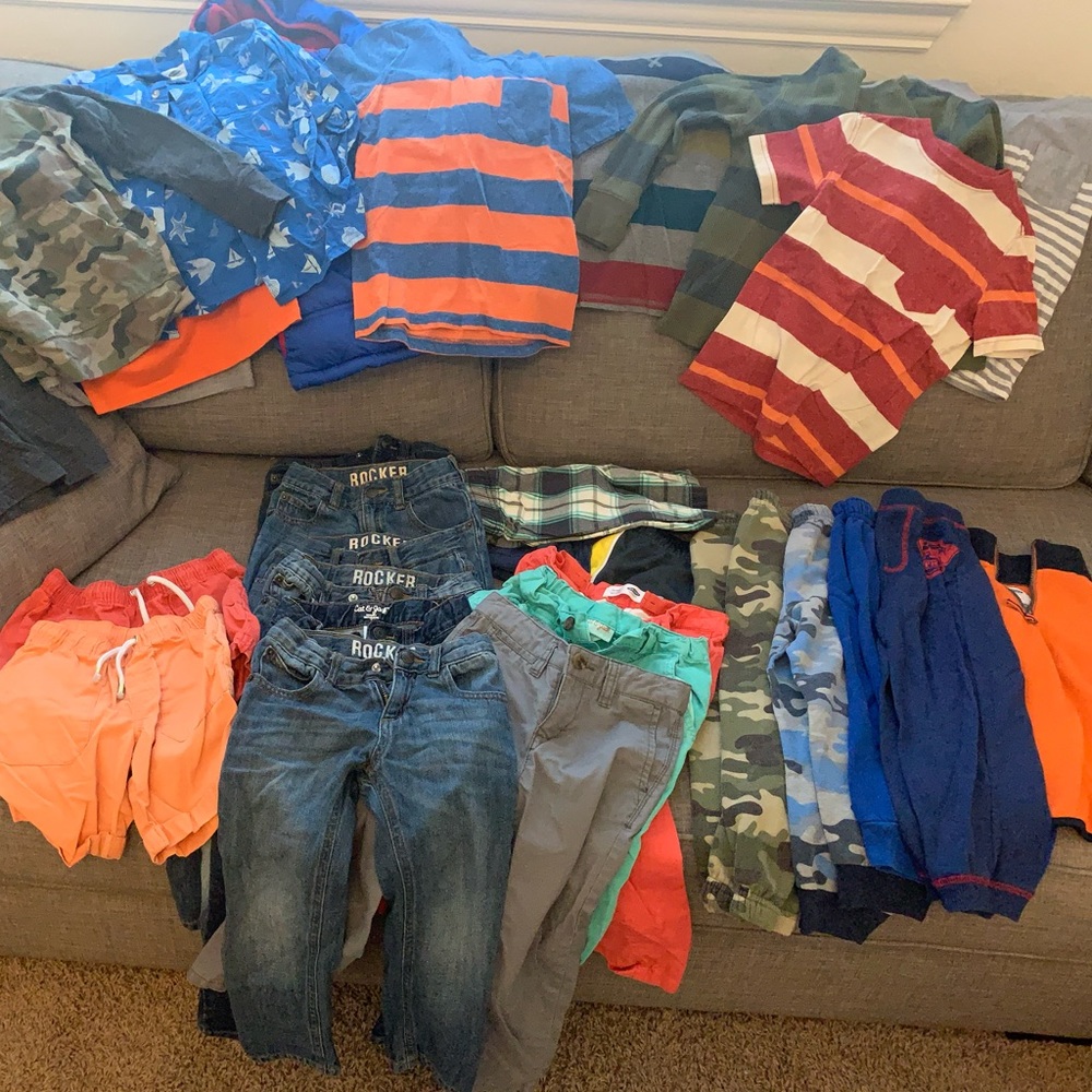 Lot of 4T boys clothes. 30 pieces.